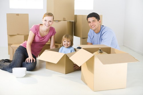 Local man and van service in Finsbury Park with moving van and loading support