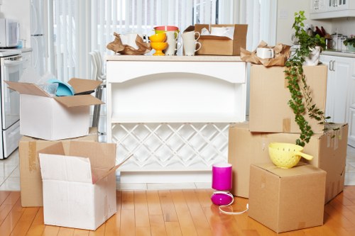 Removal truck hire service in Finsbury Park for local home moves
