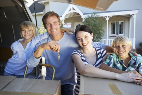 Residential and commercial moving support in Finsbury Park